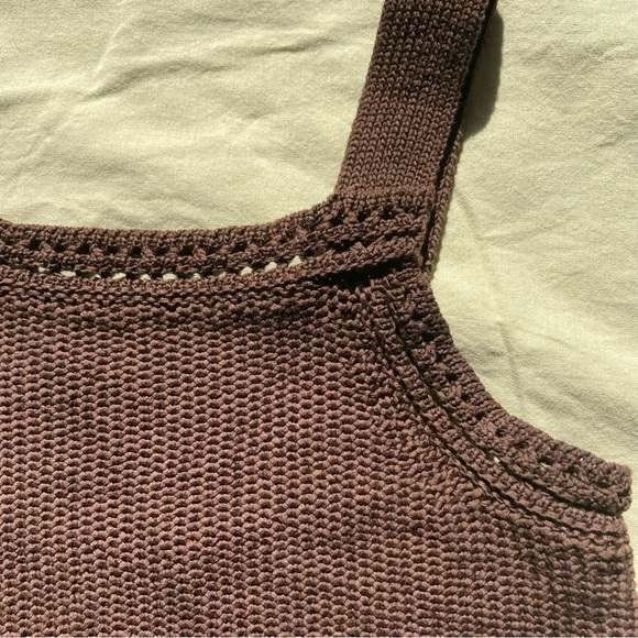 Knitted brown Banana Republic vest in size XXS - Picture 4 of 4